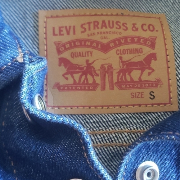 NEW! LEVI'S Womens' Trucker Jean Jacket Small. - Picture 8 of 9